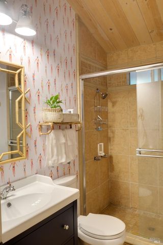 46800 Ocean View Dr, Gualala, CA 95445