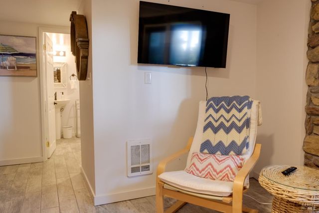 46800 Ocean View Dr, Gualala, CA 95445