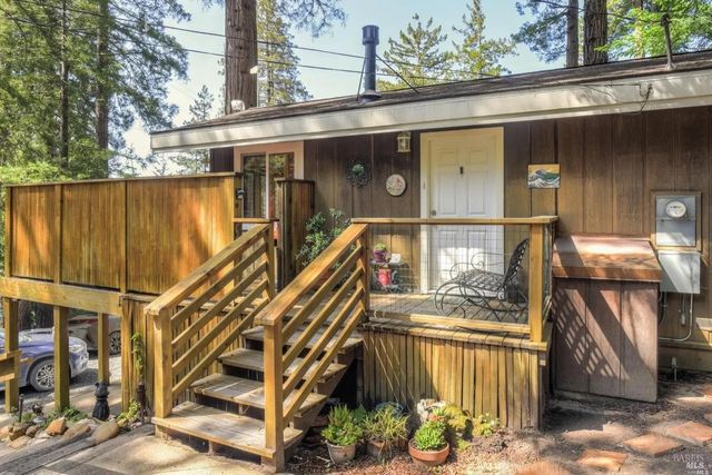 46800 Ocean View Dr, Gualala, CA 95445