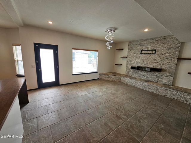 3864 Tierra Campa Drive, El Paso, TX 79938