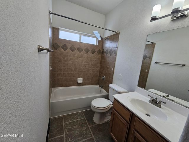 3864 Tierra Campa Drive, El Paso, TX 79938