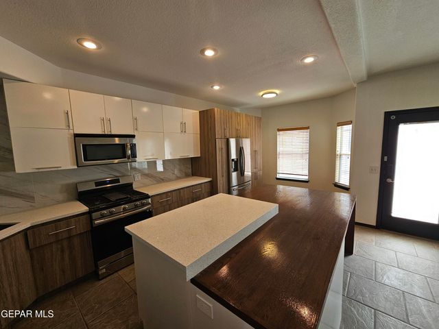 3864 Tierra Campa Drive, El Paso, TX 79938