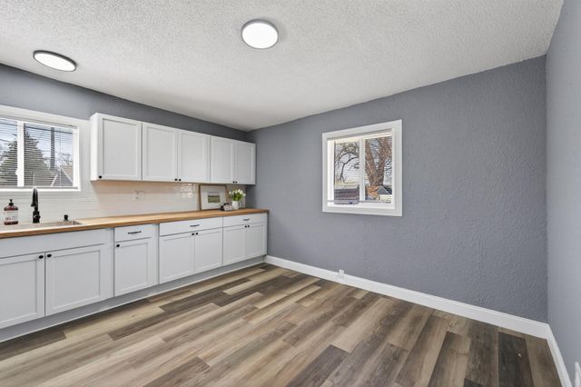 372 Lawson Avenue E, Saint Paul, MN 55130