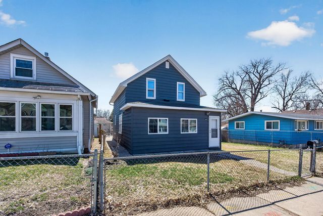 372 Lawson Avenue E, Saint Paul, MN 55130