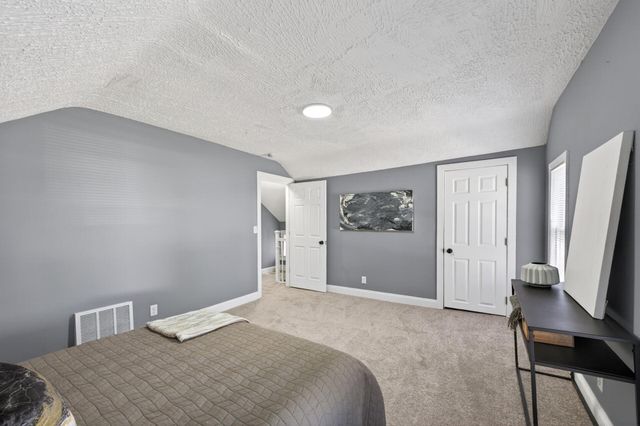 372 Lawson Avenue E, Saint Paul, MN 55130