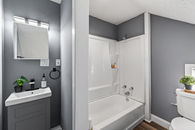 372 Lawson Avenue E, Saint Paul, MN 55130