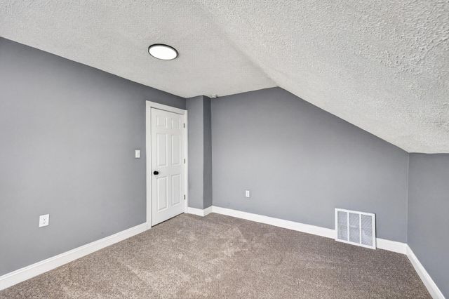 372 Lawson Avenue E, Saint Paul, MN 55130