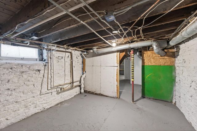 372 Lawson Avenue E, Saint Paul, MN 55130
