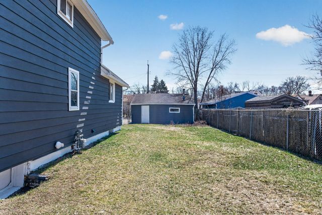 372 Lawson Avenue E, Saint Paul, MN 55130