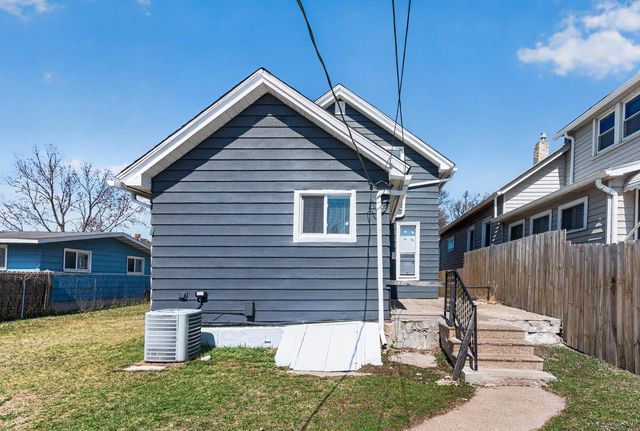 372 Lawson Avenue E, Saint Paul, MN 55130