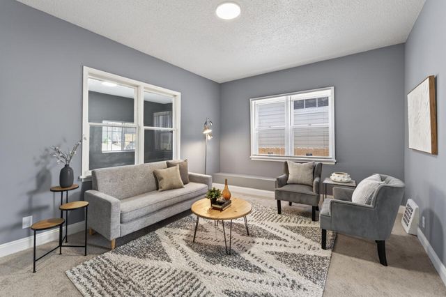 372 Lawson Avenue E, Saint Paul, MN 55130