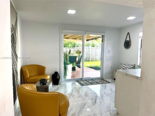 8025 NW 170th Street, Hialeah, FL 33015