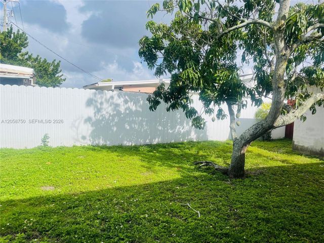 8025 NW 170th Street, Hialeah, FL 33015