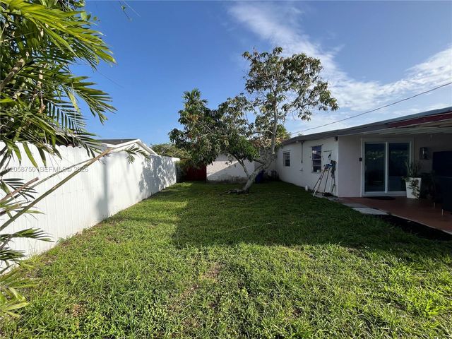 8025 NW 170th Street, Hialeah, FL 33015