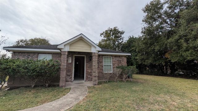 6102 Harbrook Drive, Houston, TX 77087