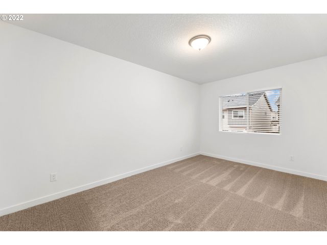 2634 Waterlily Dr Lot 7, Eugene, OR 97403