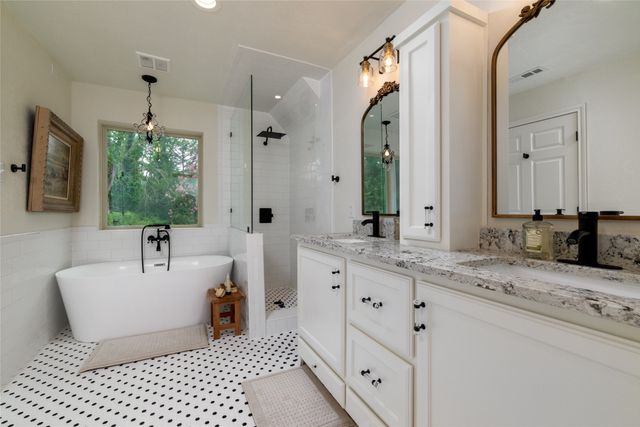 1704 County Road 3555, Paradise, TX 76073
