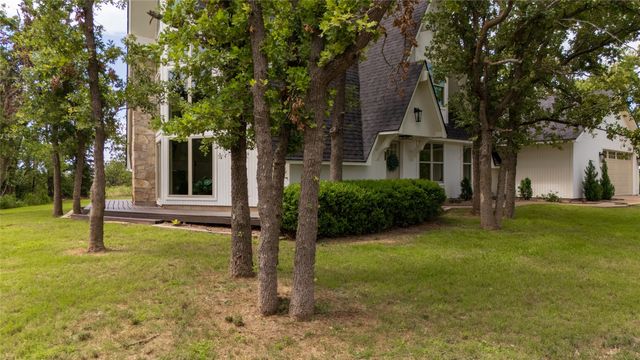 1704 County Road 3555, Paradise, TX 76073