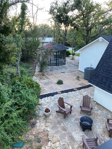 1704 County Road 3555, Paradise, TX 76073
