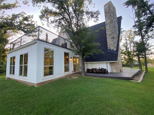1704 County Road 3555, Paradise, TX 76073