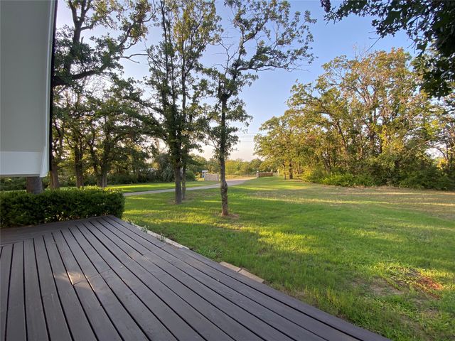 1704 County Road 3555, Paradise, TX 76073