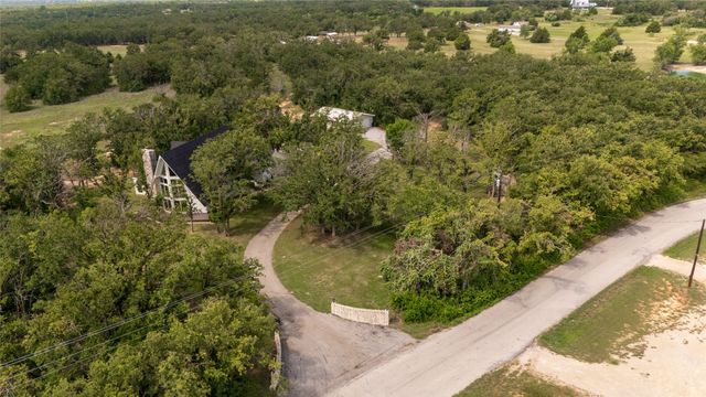 1704 County Road 3555, Paradise, TX 76073