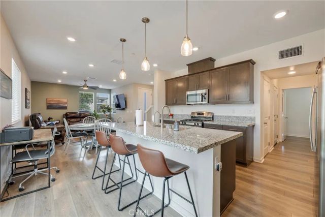 24581 Sonieta Court, Corona, CA 92883