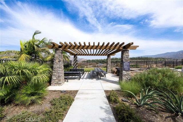 24581 Sonieta Court, Corona, CA 92883