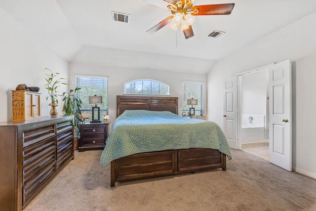 2114 Hidden Meadow ST, New Braunfels, TX 78130