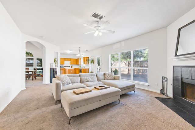 2114 Hidden Meadow ST, New Braunfels, TX 78130