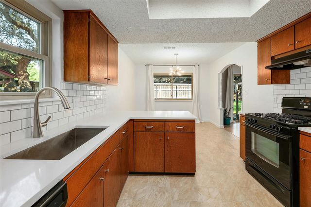 11720 Running Fox TRL, Austin, TX 78759