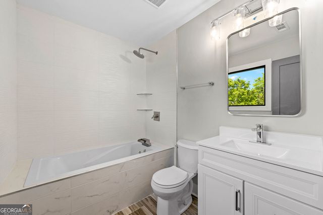 1705 Littlebrook Court, Loganville, GA 30052