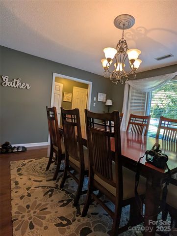 7039 Delisa Drive, Charlotte, NC 28214