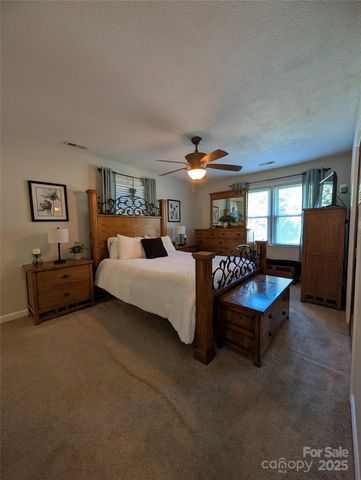 7039 Delisa Drive, Charlotte, NC 28214