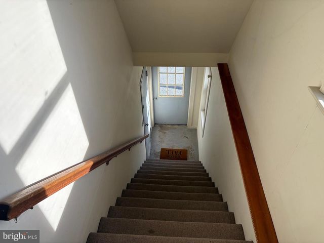 221 E PENN AVE, Wernersville, PA 19565