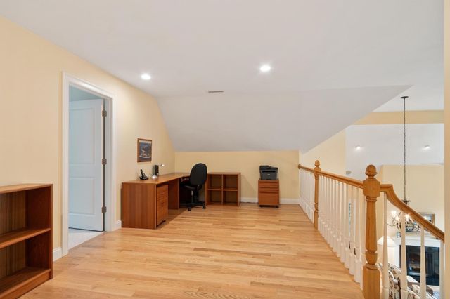 6 Candleberry Lane 27, Belmont, MA 02478