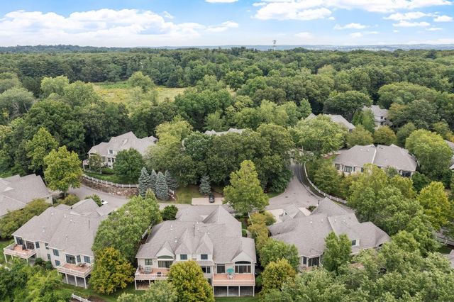 6 Candleberry Lane 27, Belmont, MA 02478