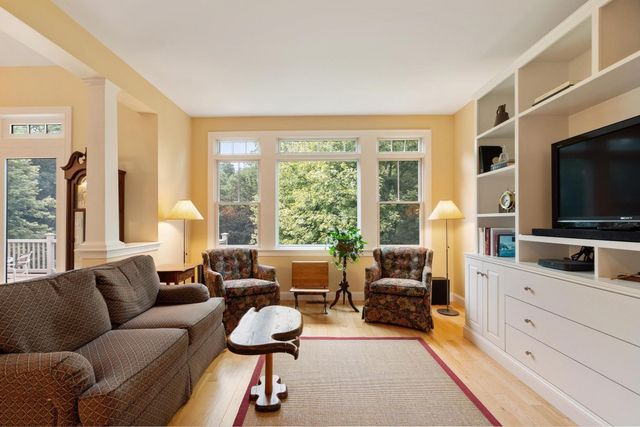 6 Candleberry Lane 27, Belmont, MA 02478