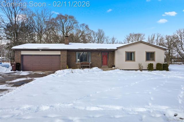 966 Nancy Ann Drive, Howell Township, MI 48855