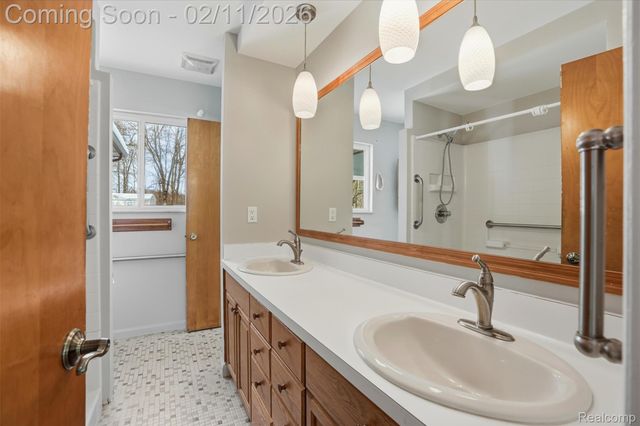 966 Nancy Ann Drive, Howell Township, MI 48855