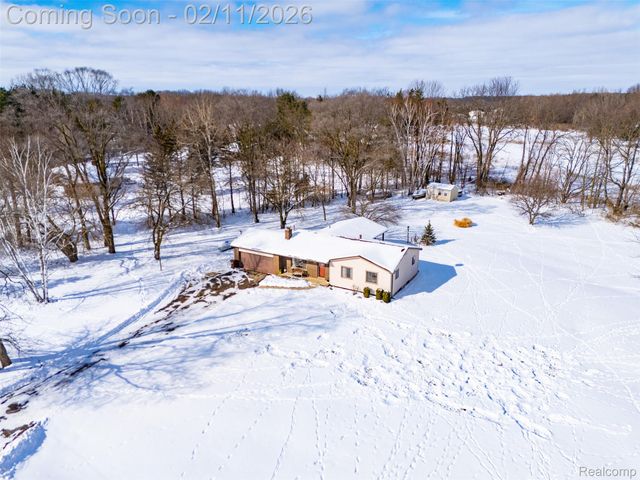 966 Nancy Ann Drive, Howell Township, MI 48855