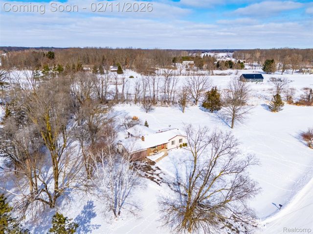 966 Nancy Ann Drive, Howell Township, MI 48855