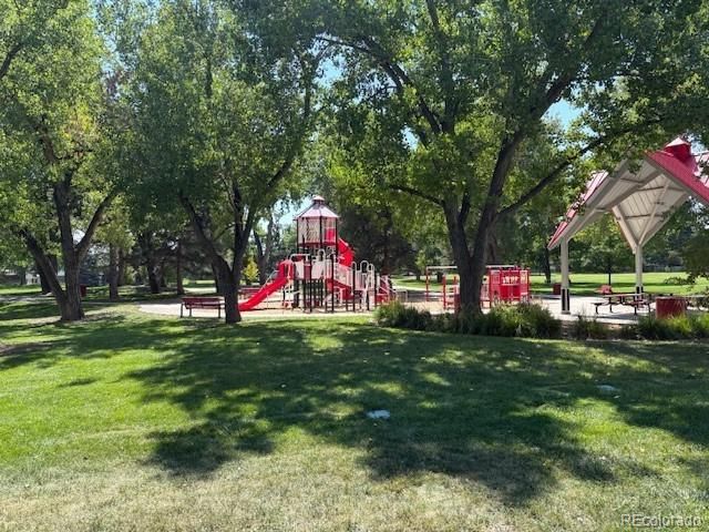 8467 Everett Way E, Arvada, CO 80005