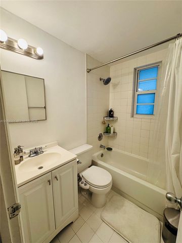 550 15t Street 203, Miami Beach, FL 33139