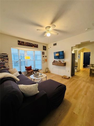 550 15t Street 203, Miami Beach, FL 33139