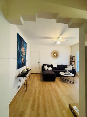 550 15t Street 203, Miami Beach, FL 33139