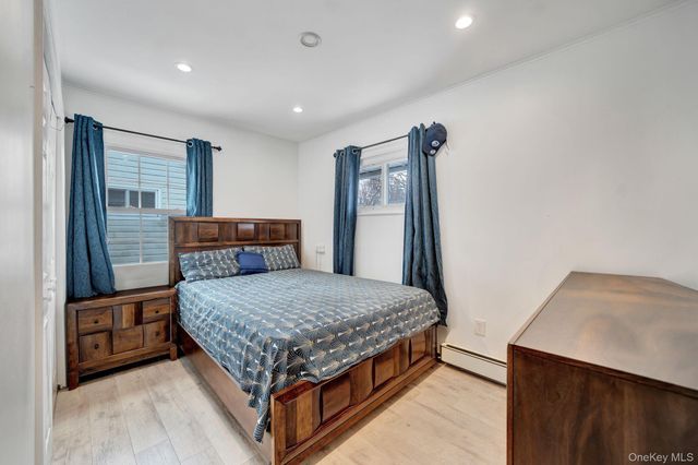 125 Hamlet Road, Levittown, NY 11756