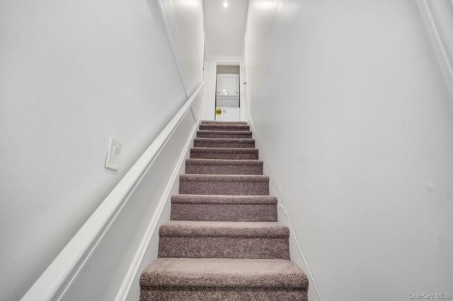 125 Hamlet Road, Levittown, NY 11756