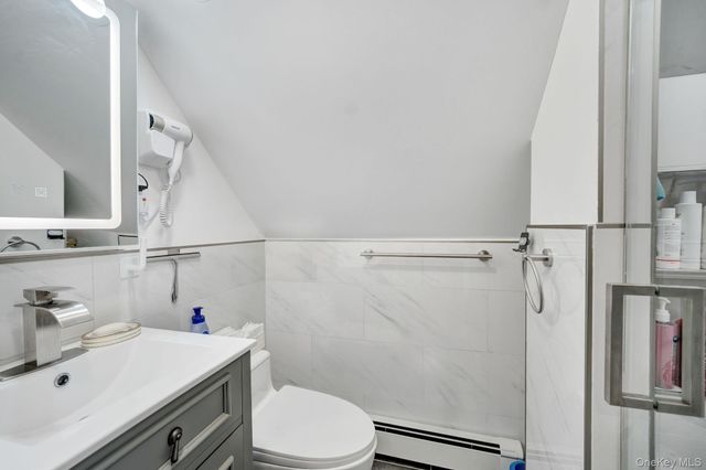 125 Hamlet Road, Levittown, NY 11756