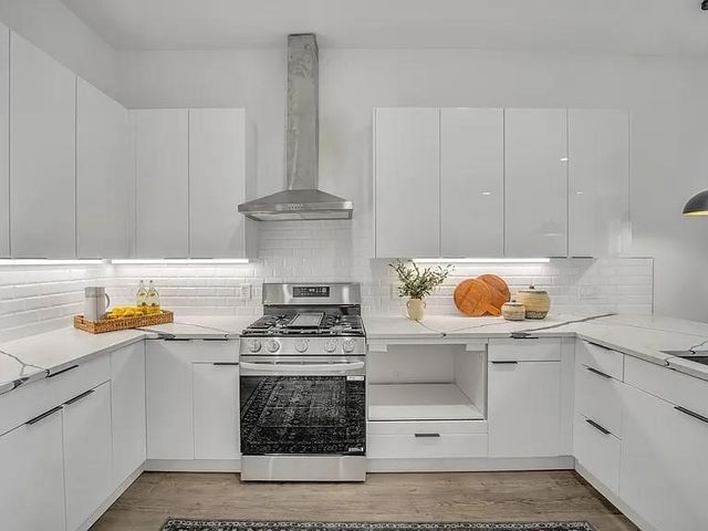 631 N Tyler Street 203, Dallas, TX 75208